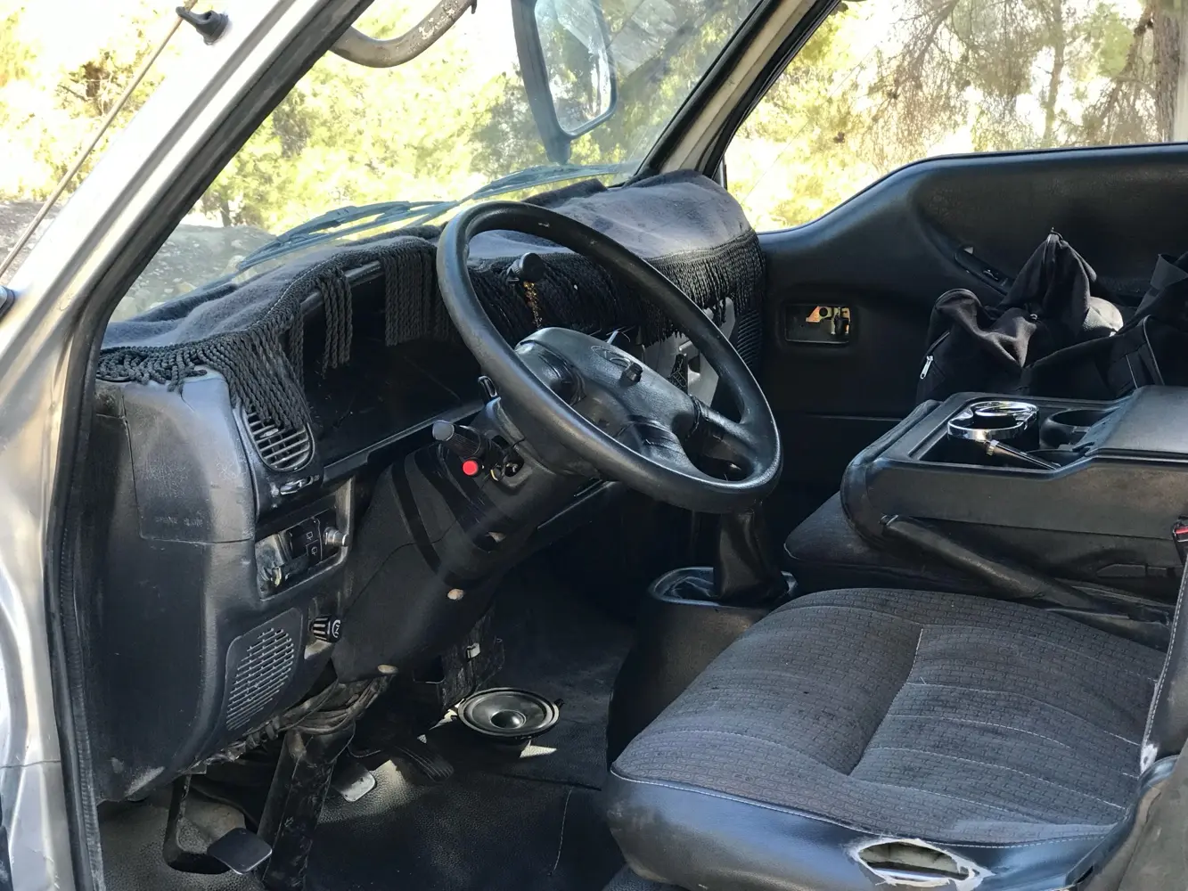 H100 للبيع 2001