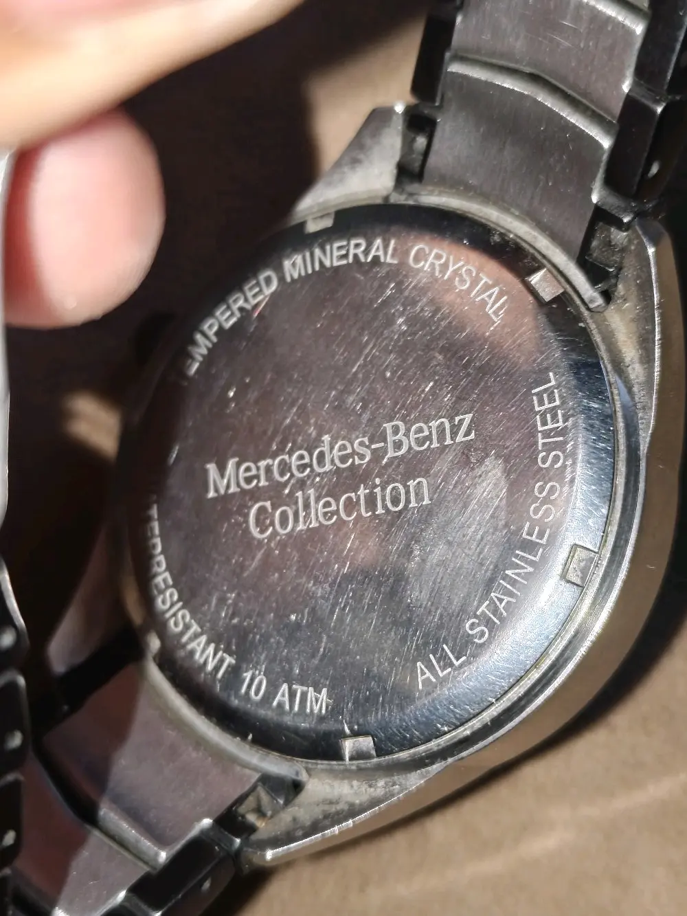 مرسيدس-بنز.