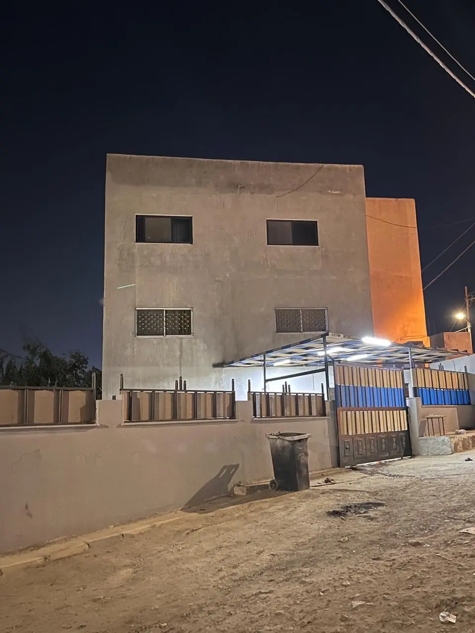 بيت للبيع في الزرقاء ابو صياح