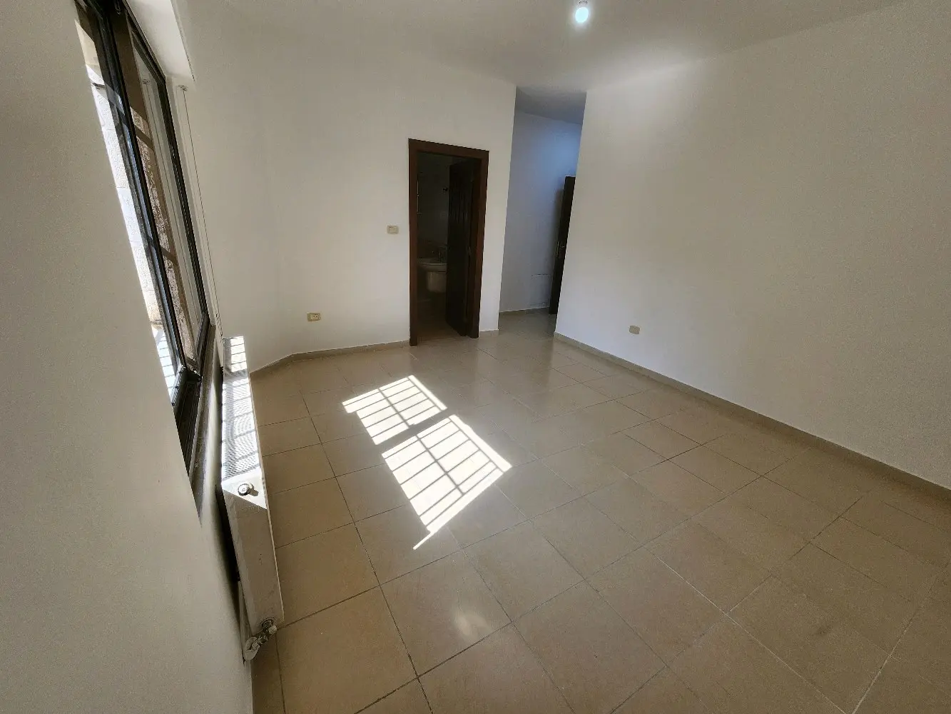 للإيجار من المالك الجبيهه 3 نوم طابق أول