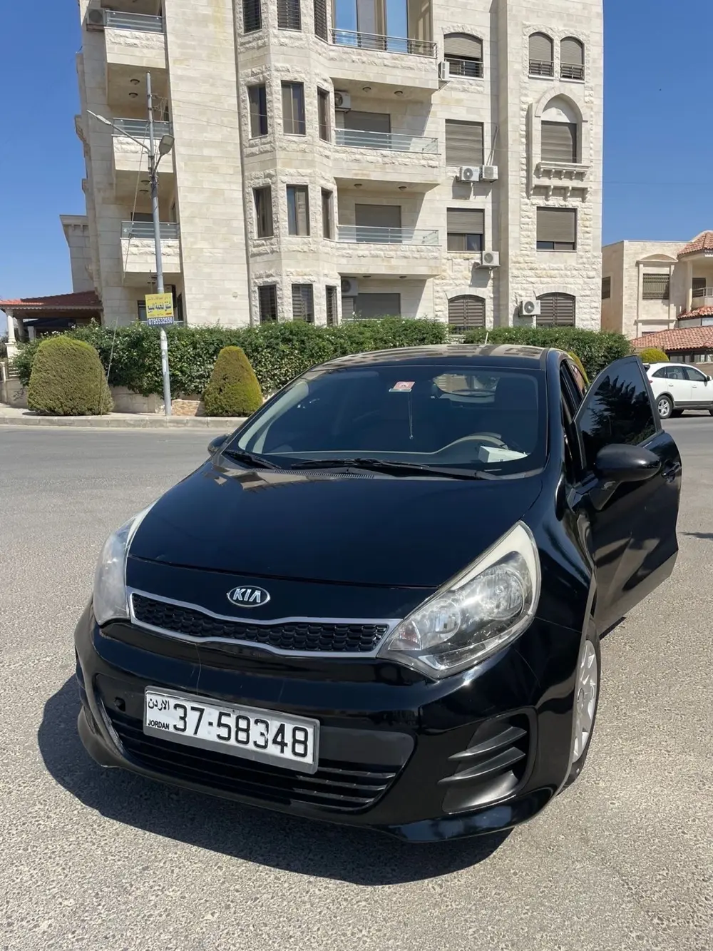 كيا ريو هاتشباك موديل ٢٠١٦، فحص ٢ جيّد، بحالة ممتازة