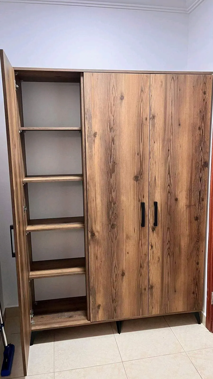 نجار موبيلا