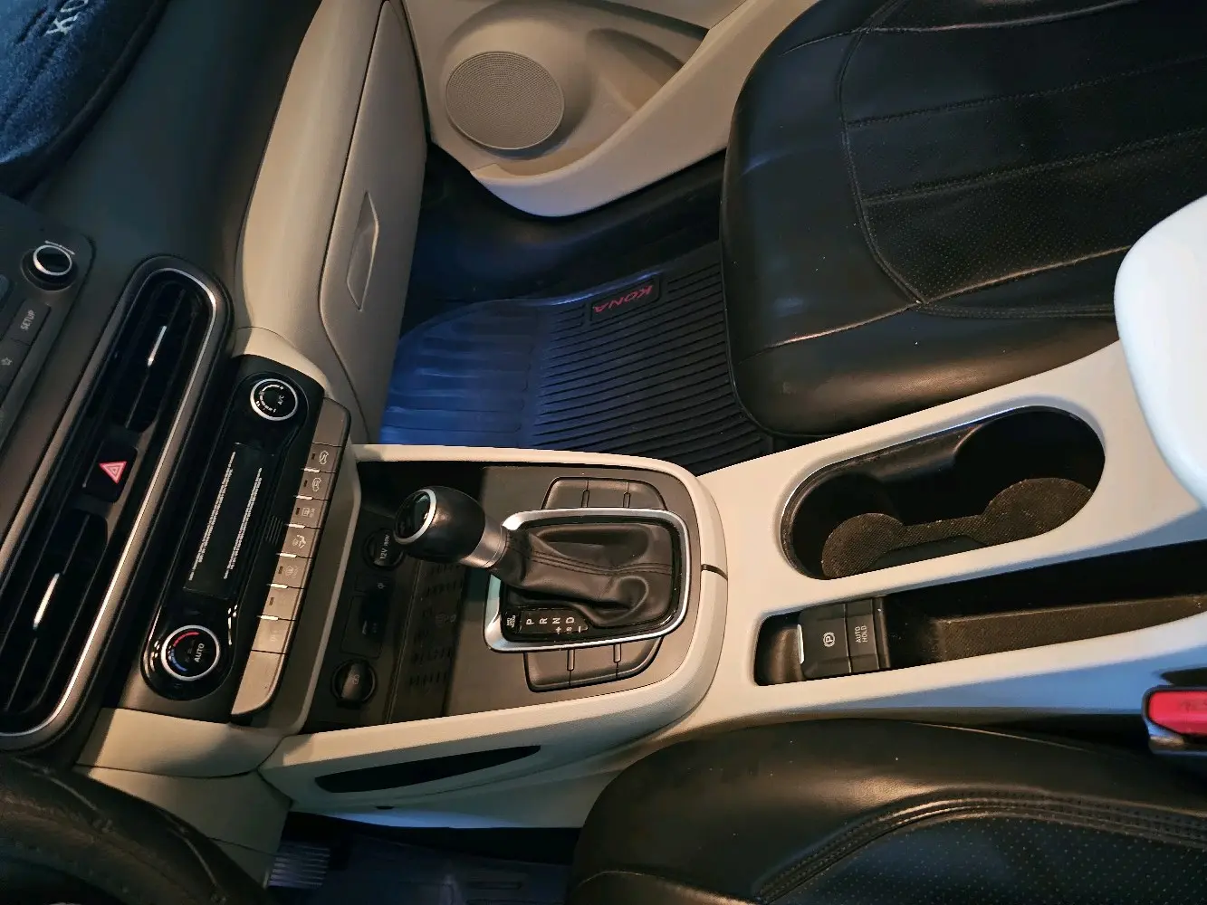 كونا هايبرد موديل 2022 للبيع