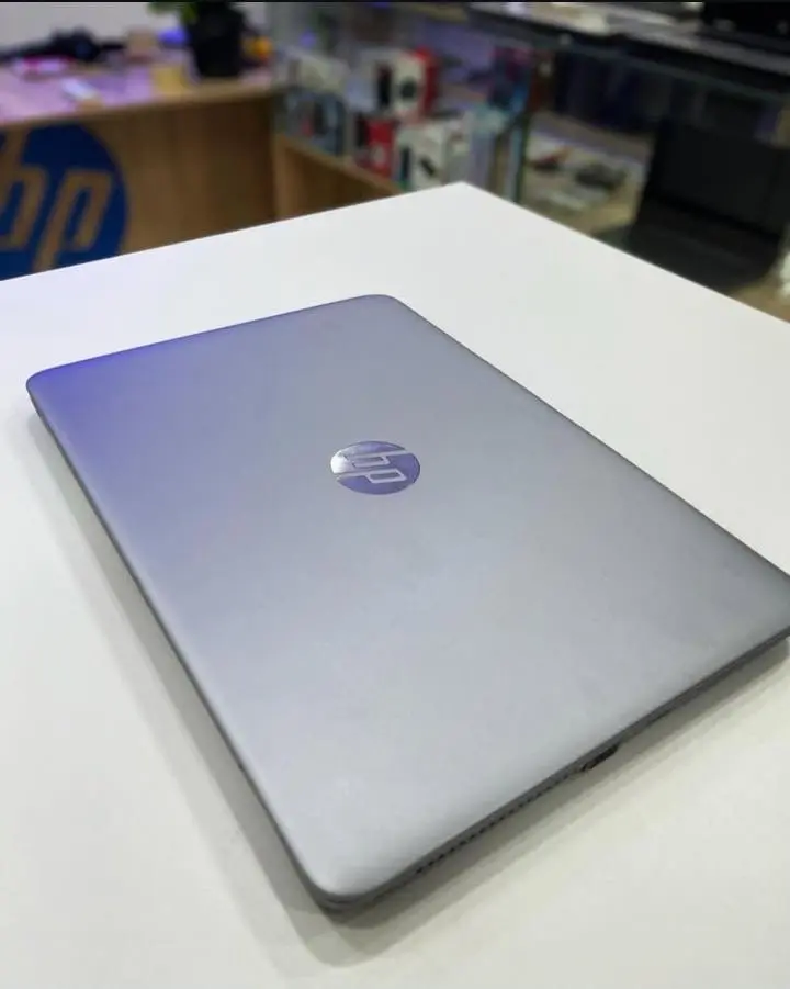 لابتوب hp أعلى فئة وكالة كأنه هسا طالع من المصنع وبسعر خيالييي