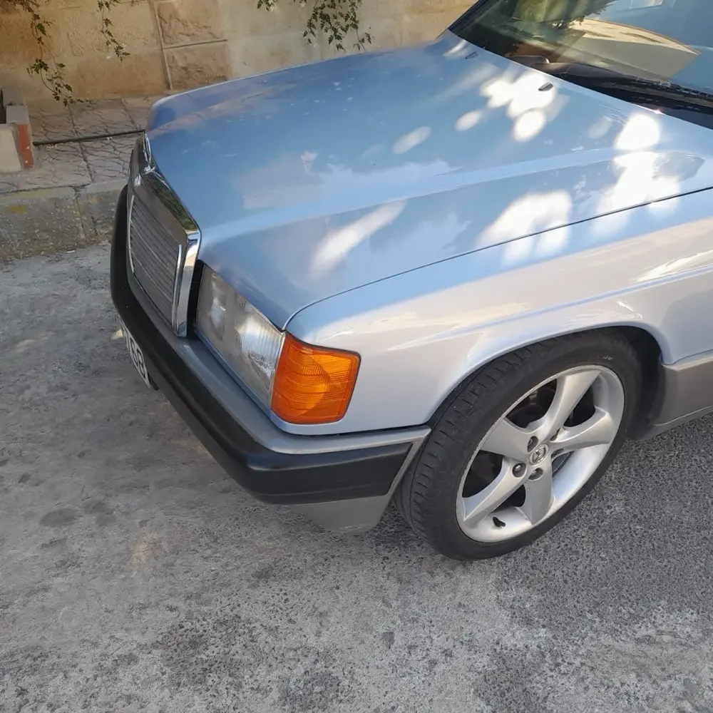 مرسيدس ١٩٠ موديل ٨٥