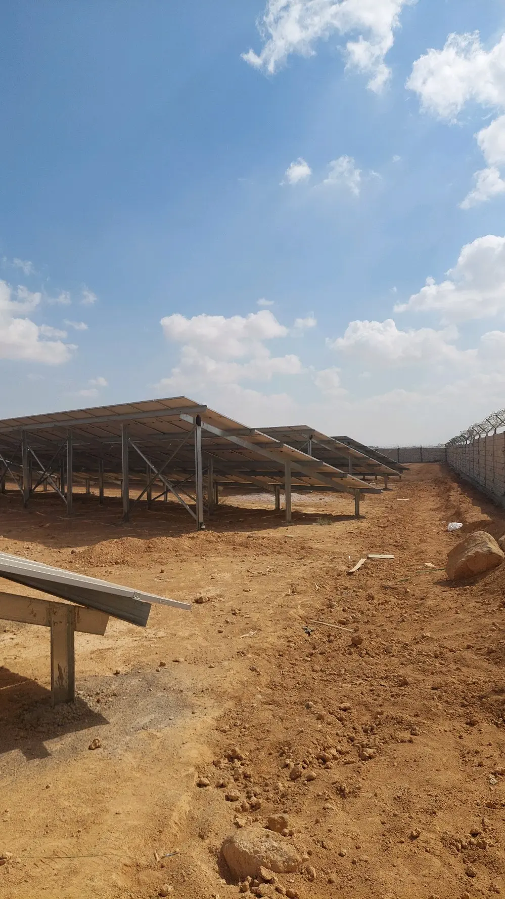 أنظمة طاقة شمسية بمعايير عالمية