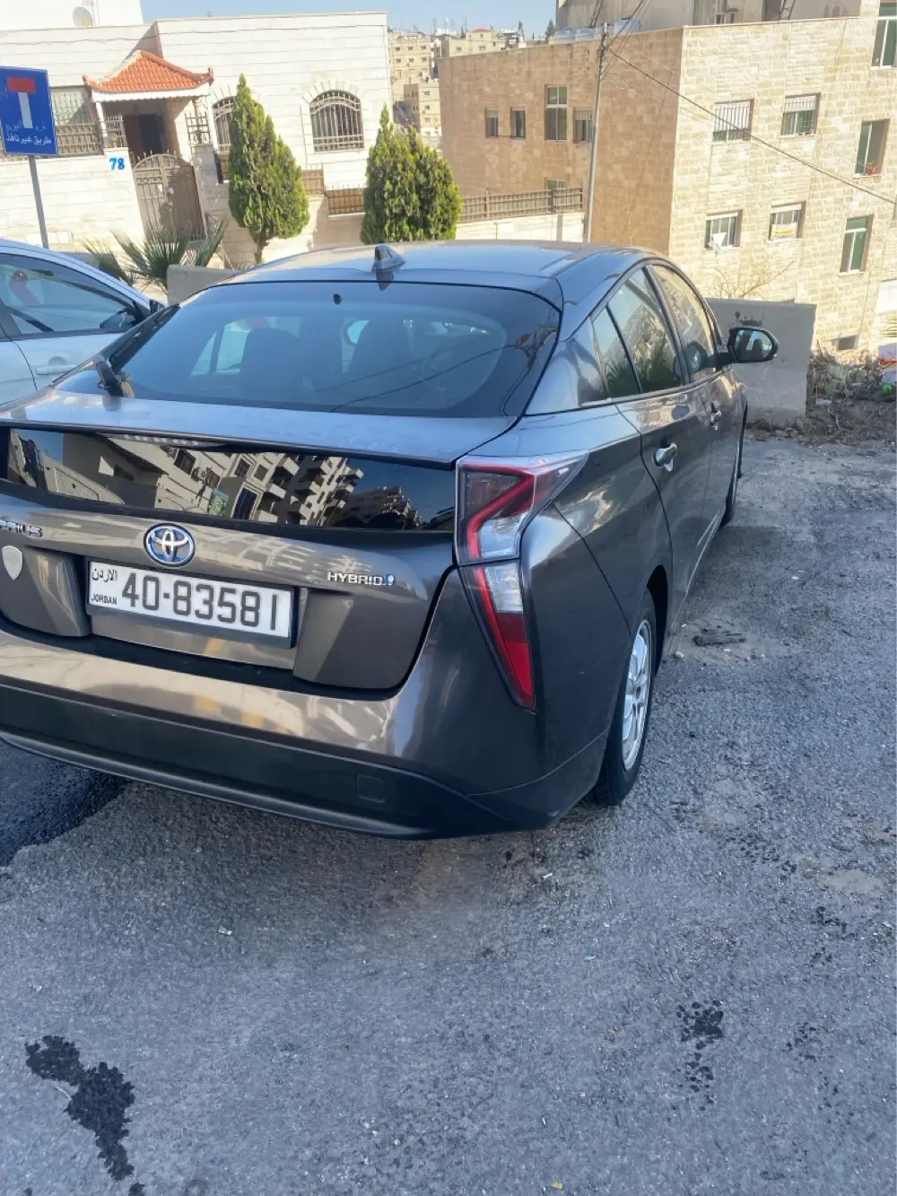 تويوتا بريوس ٢٠١٧