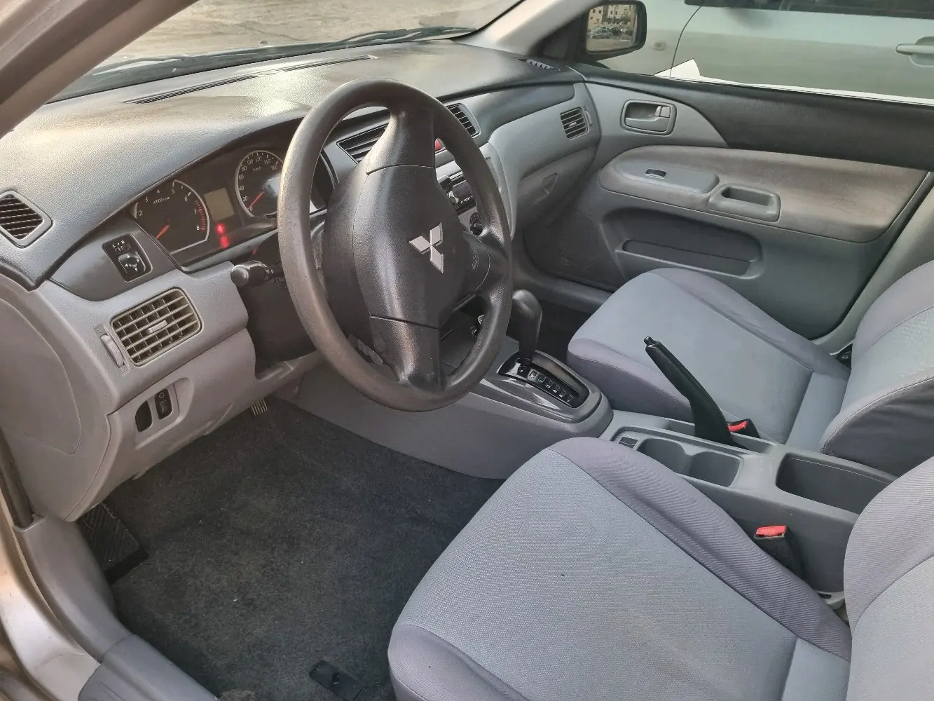 ميتسوبيشي لانسر