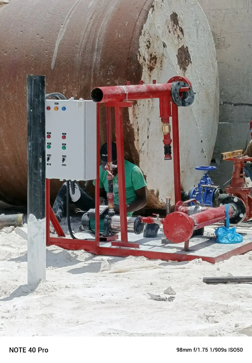 الأيدي الماهرة للاسلامة العامة و انظمة اطفاء الحريق و الانذار