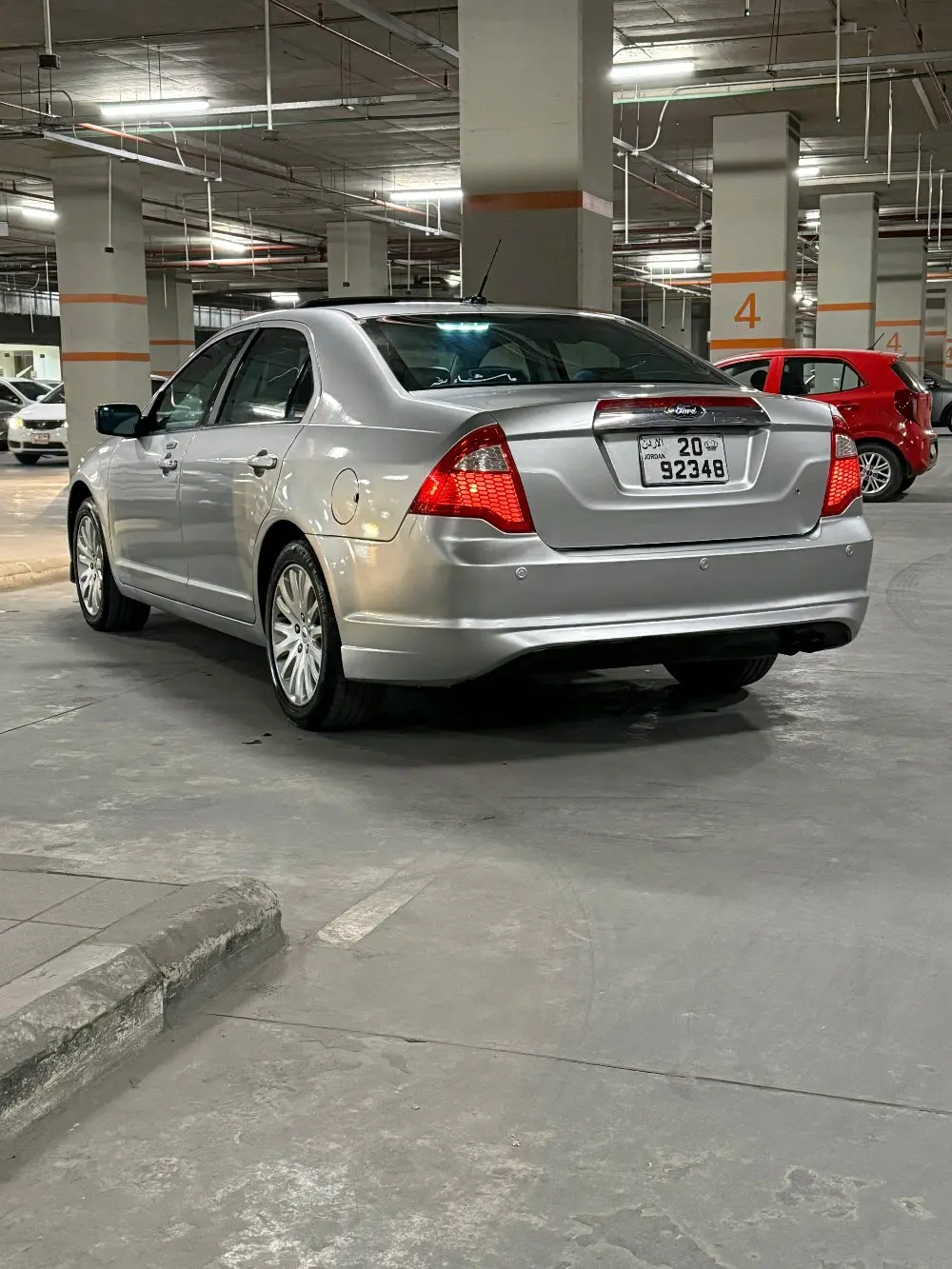 Ford Fusion Hybrid 2010