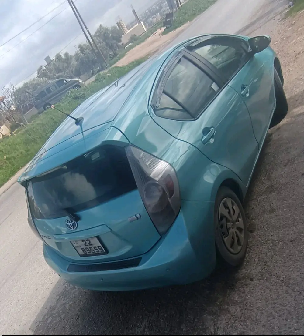 بريوس سي 2013 للبيع