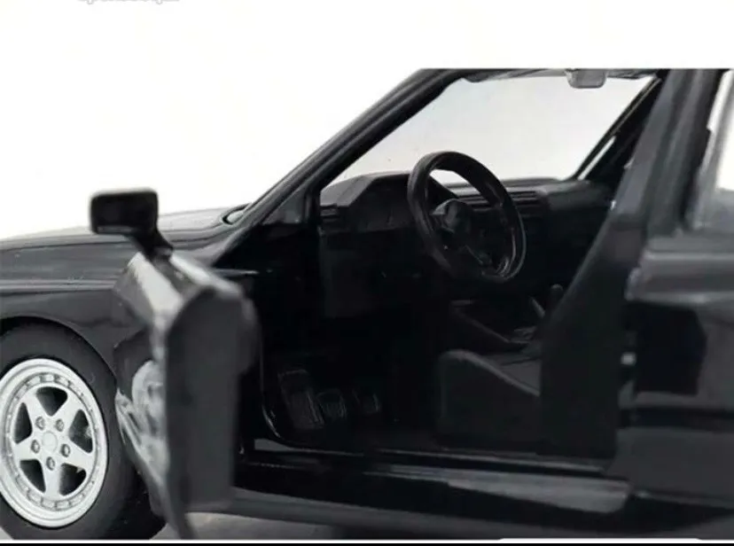 سيارة بوز نمر BMW/M3 كوبية