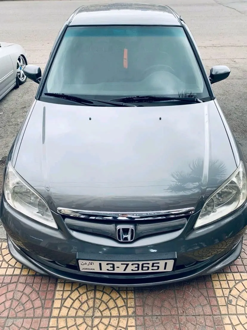 سيارة هوندا سيفك 2005