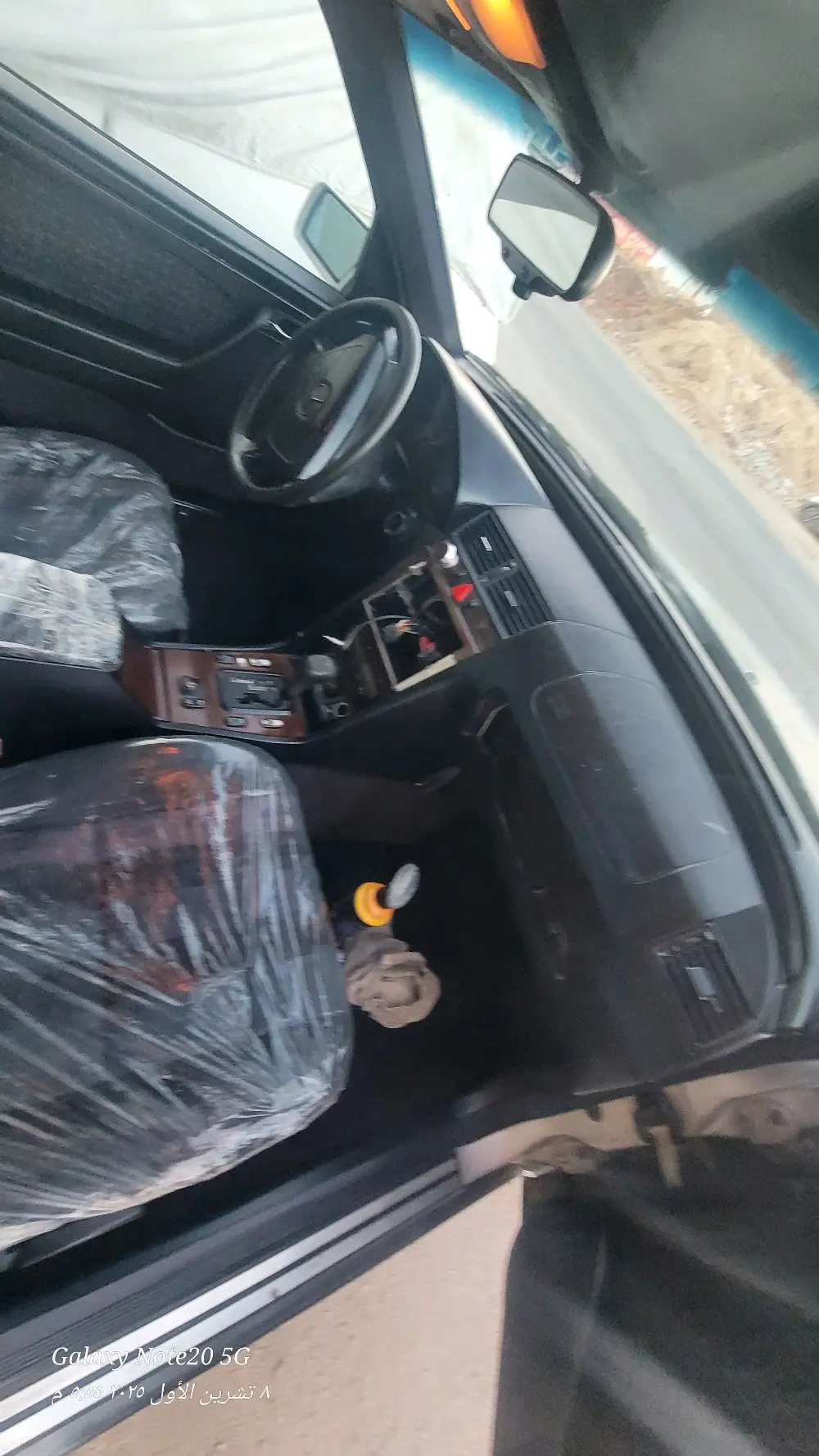 بسم الله الرحمن الرحيمللبيمرسيدس بنز C200 موديل 1997 أصلي لون سلفرماتور 2000cc ا