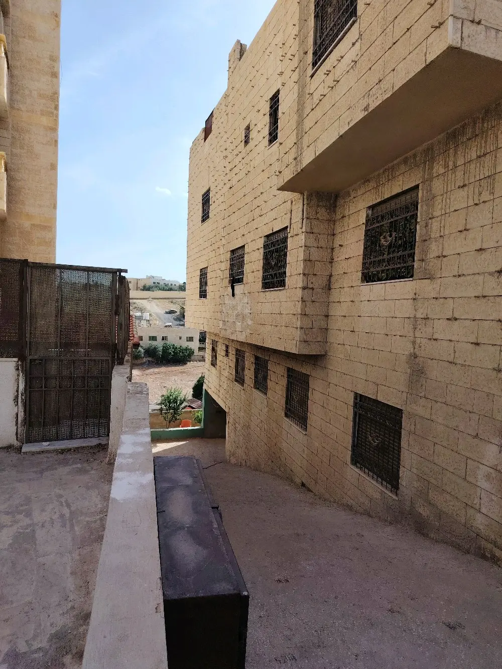 عمارة للبيع في طبربور ابو عليا