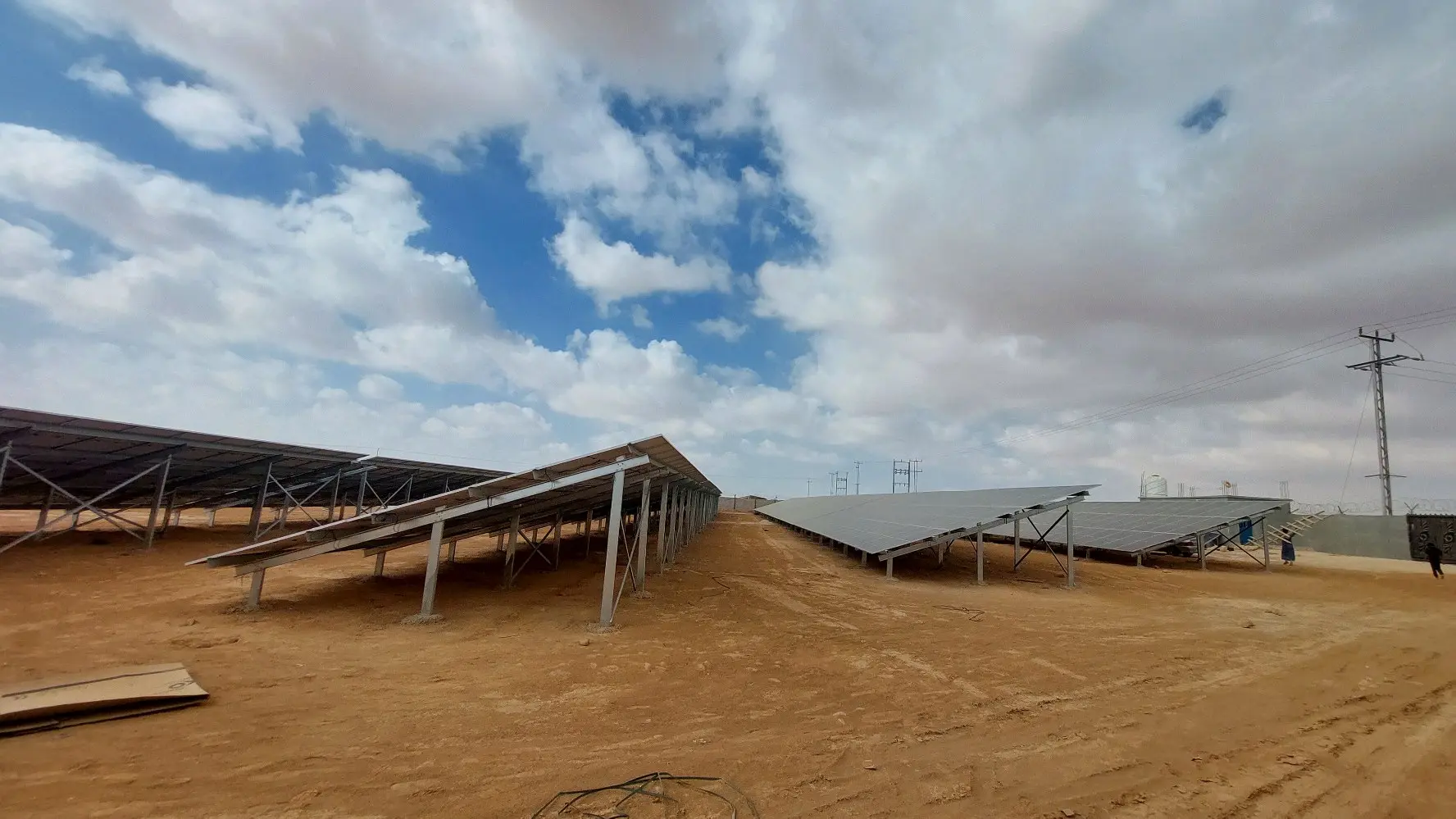 أنظمة طاقة شمسية بمعايير عالمية