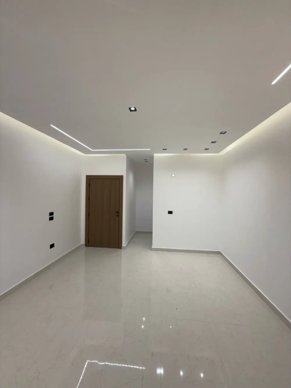 شقة فاخرة للبيع ضمن فيلا الفؤاد – موقع راقٍ، تشطيبات مميزة