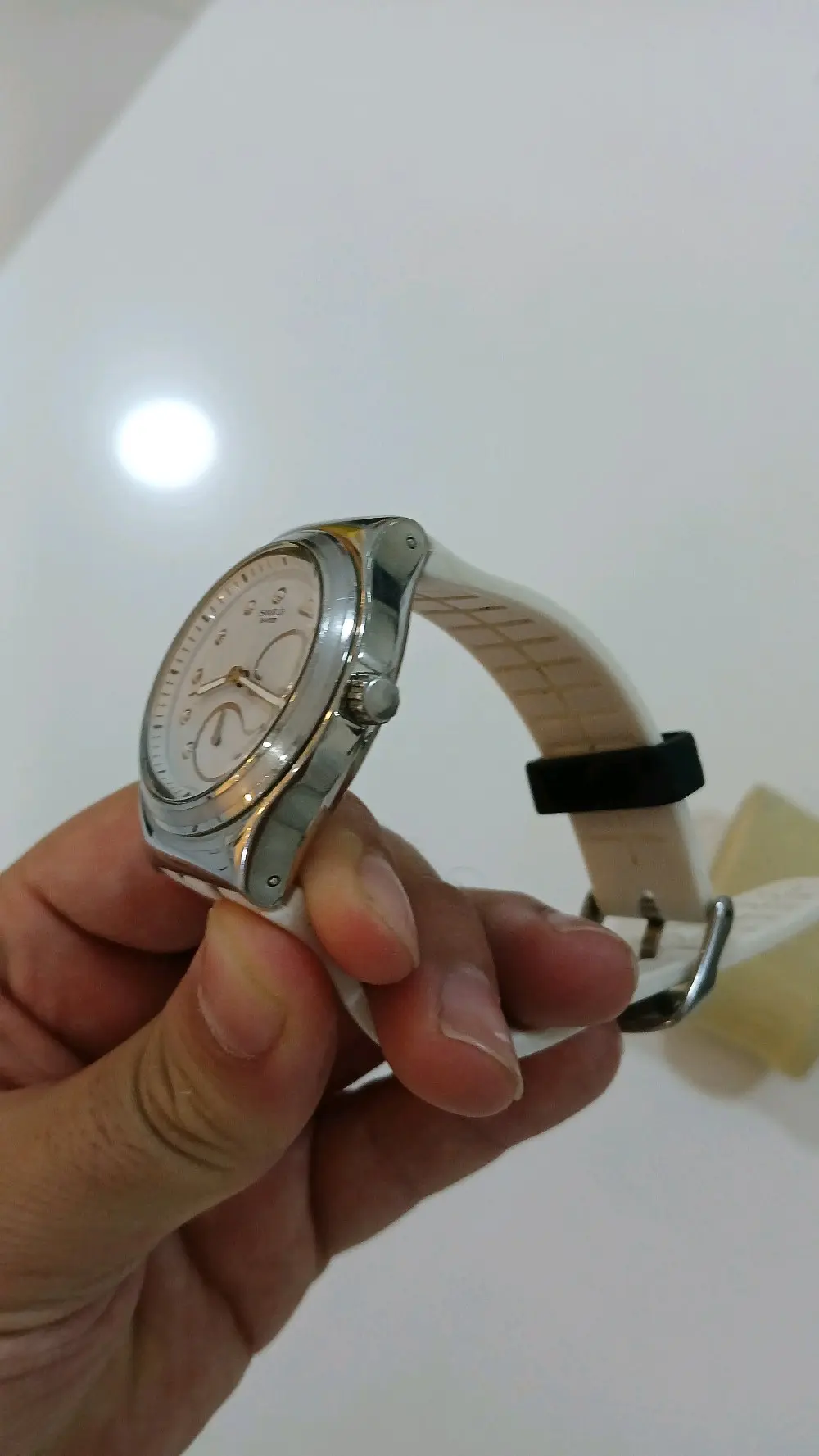 ساعات [ساعة سواتش ستاتية فاخرة]