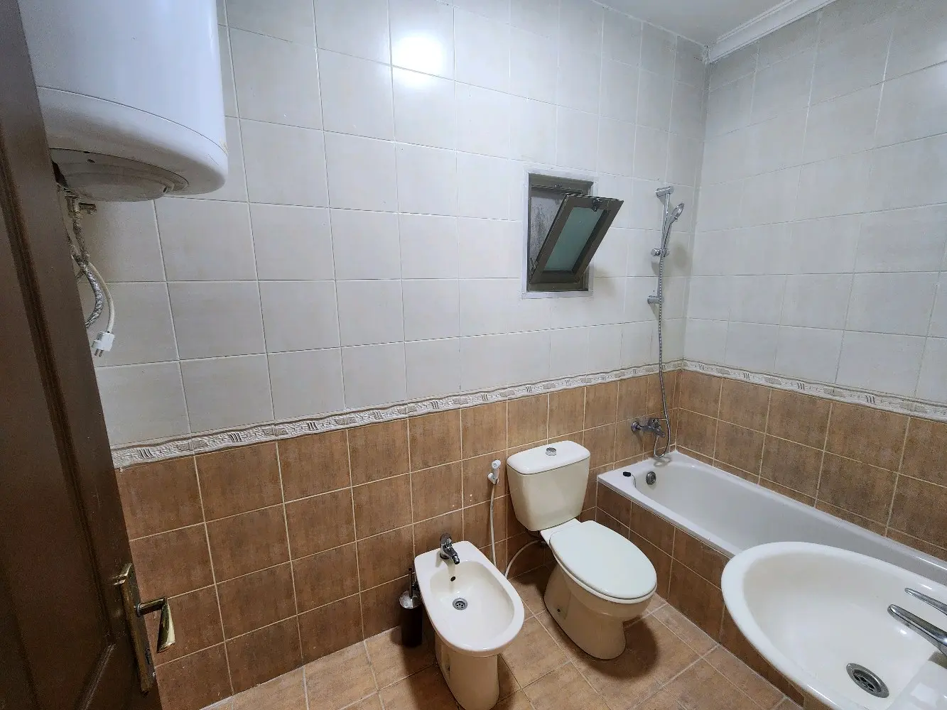 للإيجار من المالك الجبيهه 3 نوم طابق أول