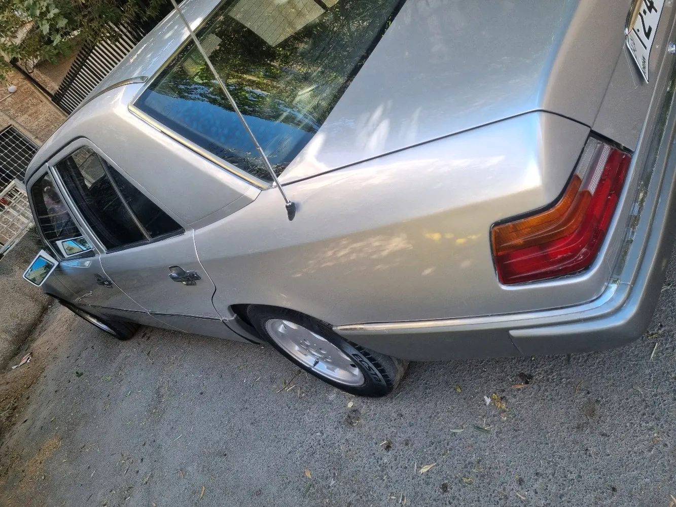 مرسيديس بطة ٩٣