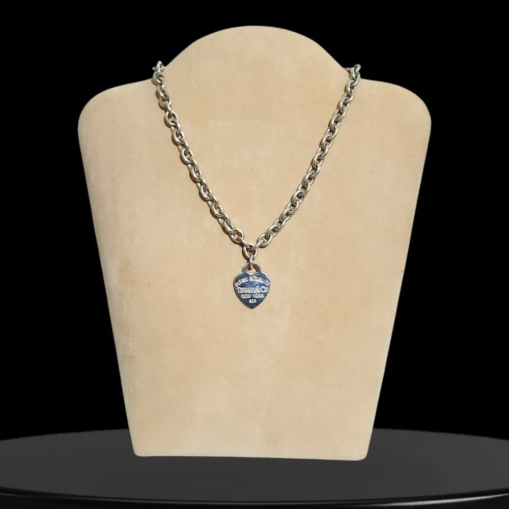 قلادة تيفاني آند کو