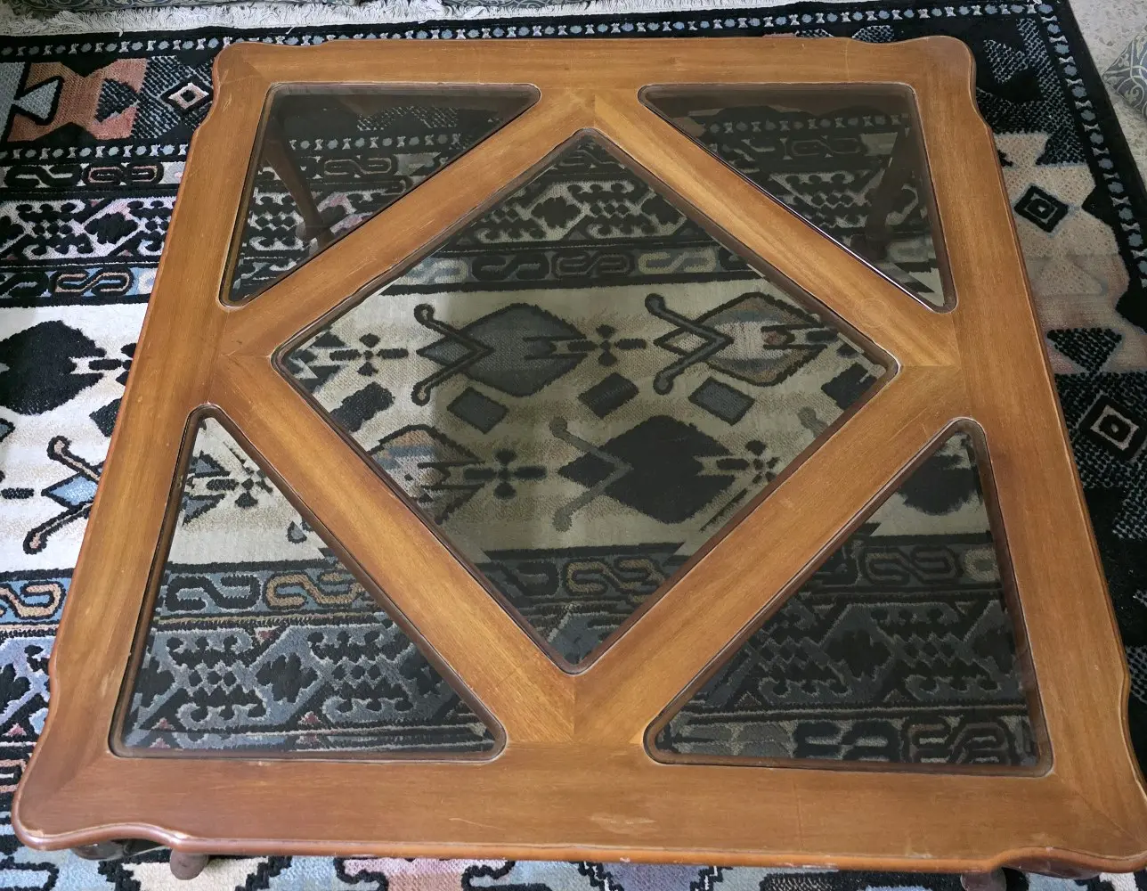 طقم كنب وطاولات مستعمل للبيع