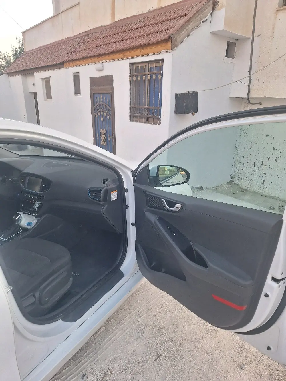 أيونيك للبيع