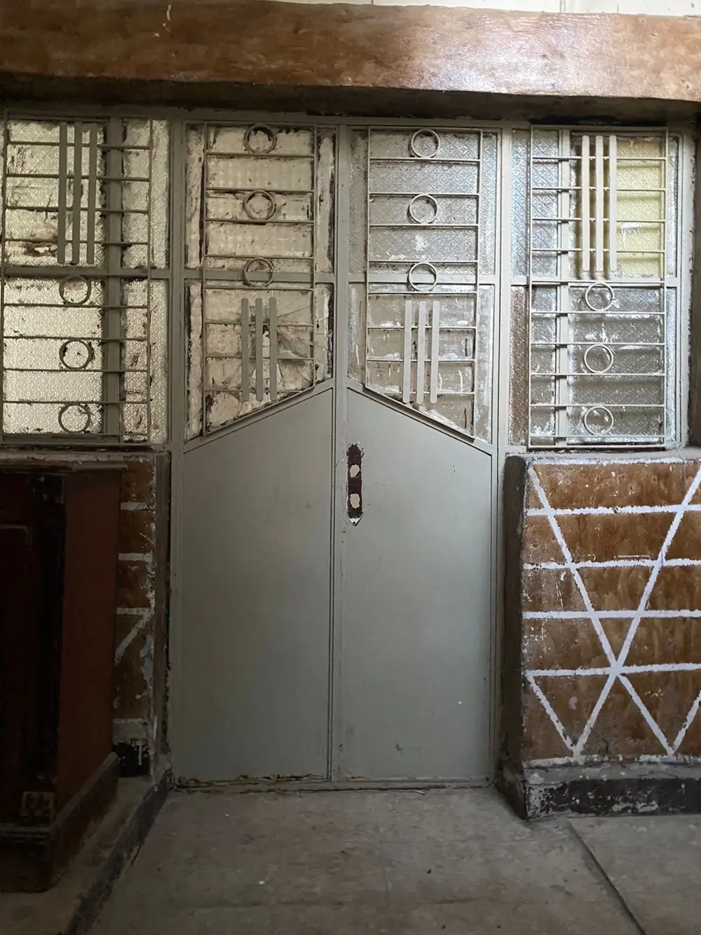 عمارة للبيع ٣ طوابق