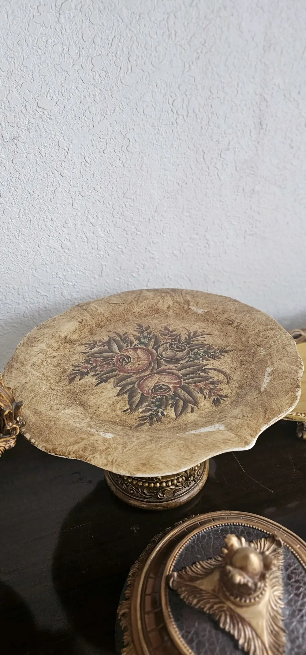 تحف فنية كلاسيكية فاخرة بطراز أوروبي أنيق – قطع ديكور مميزة للبيت أو المكتب تحف