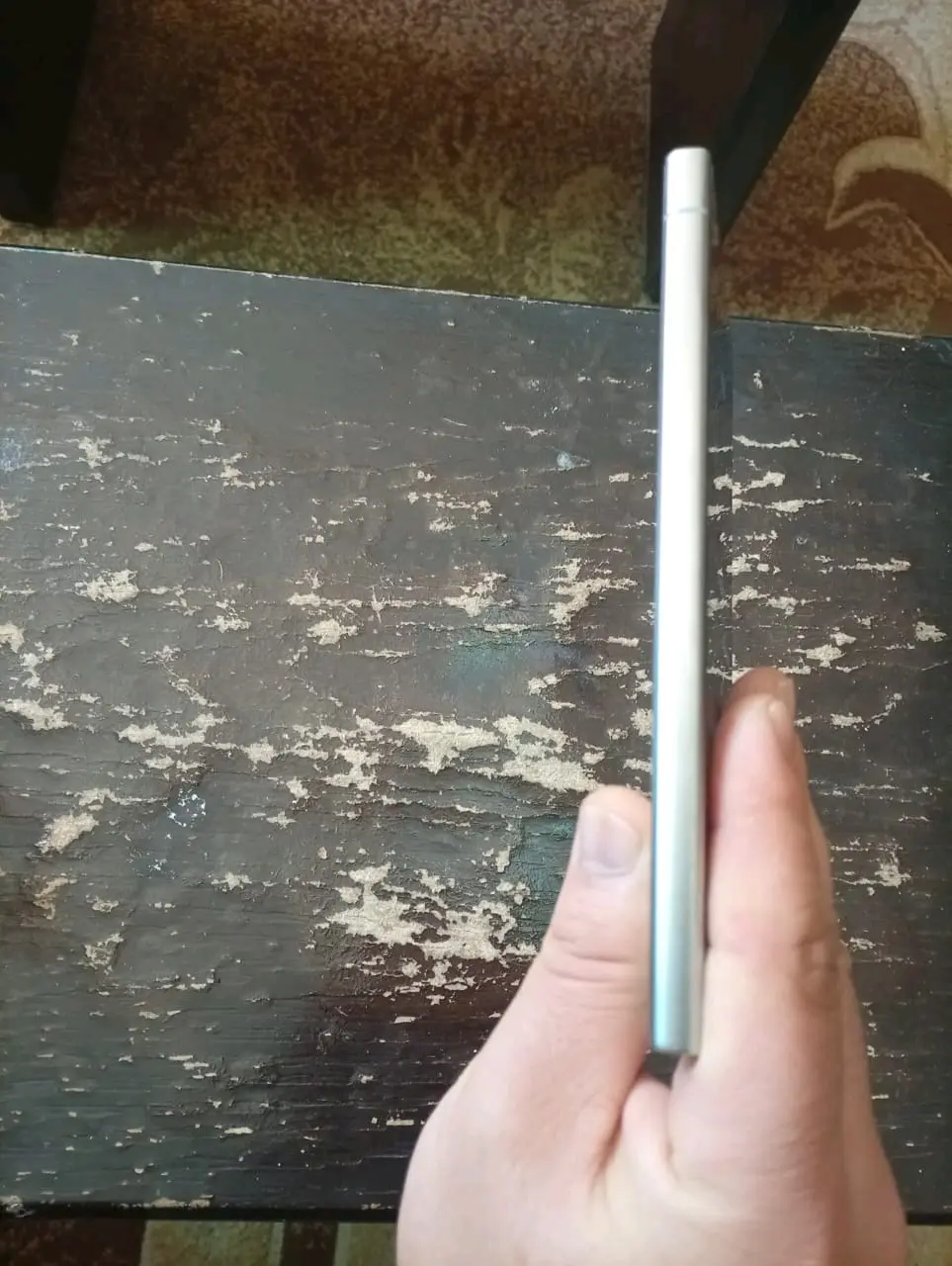 جالكسي s24ultra ذاكرة 256 مع 12 رام لون تيتانيوم وارد شرق اوسط