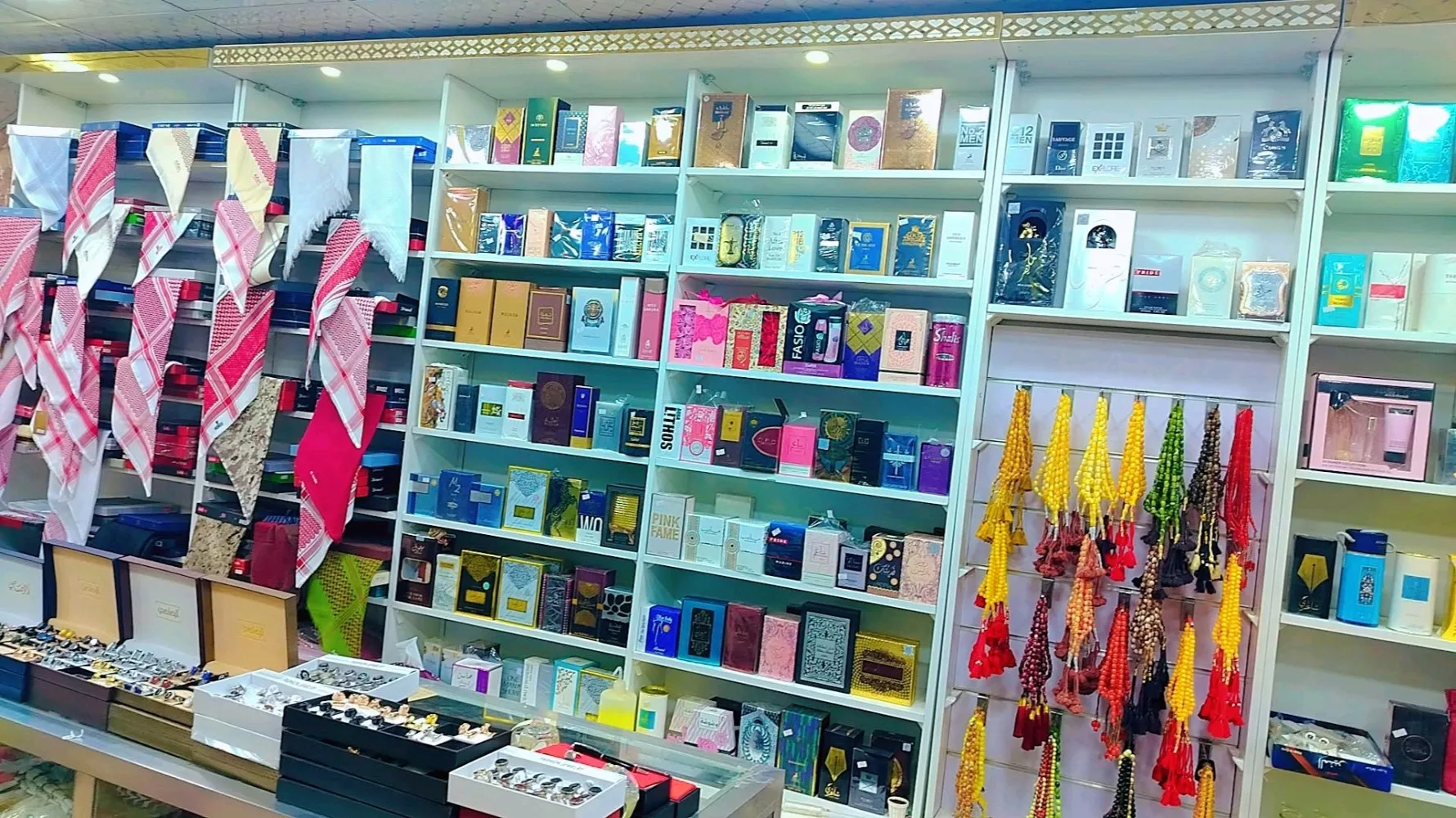 الزيادي للبضائع الخليجية