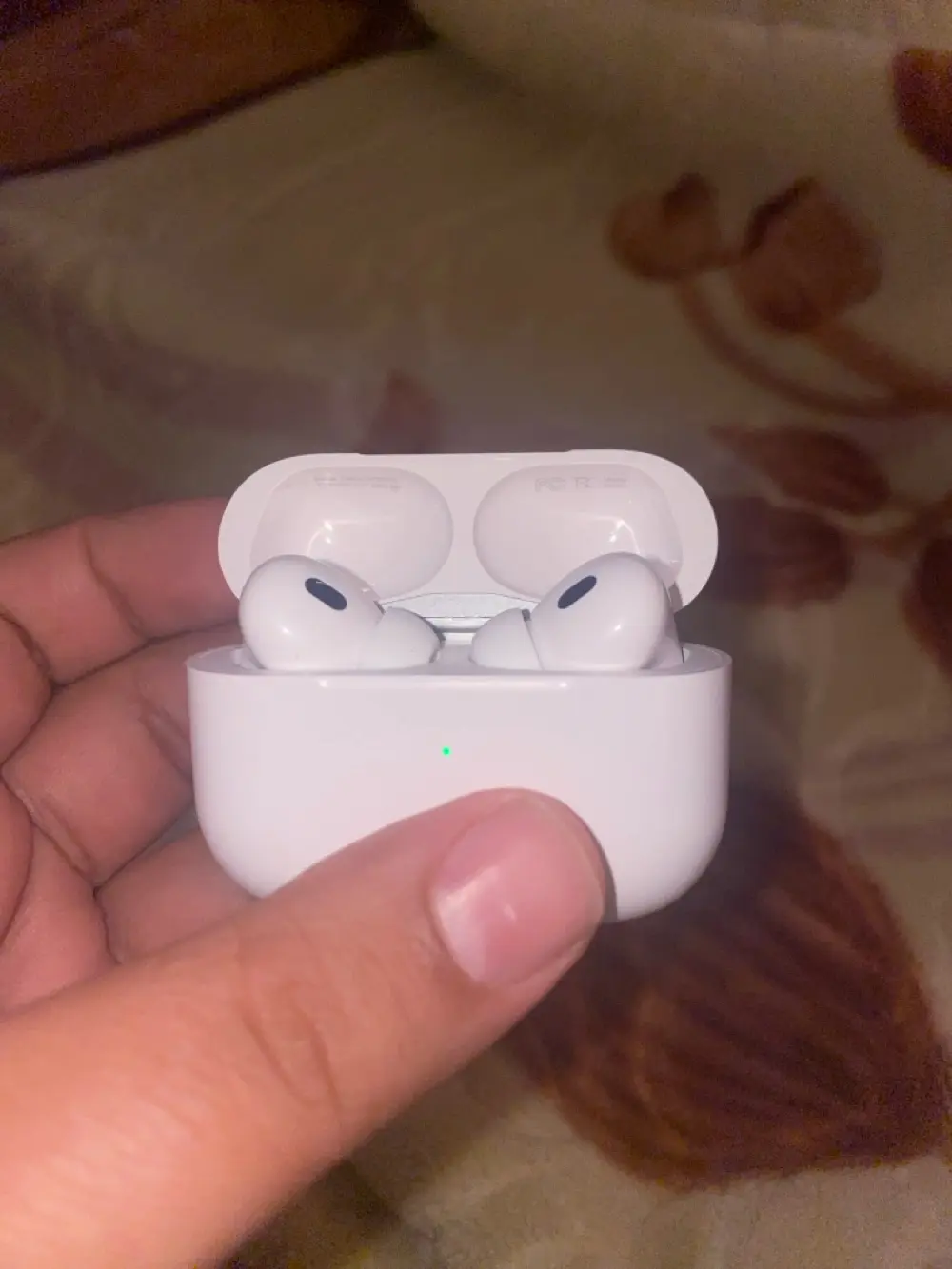 ايربودز برو الجيل الثاني airpods pro sec gen