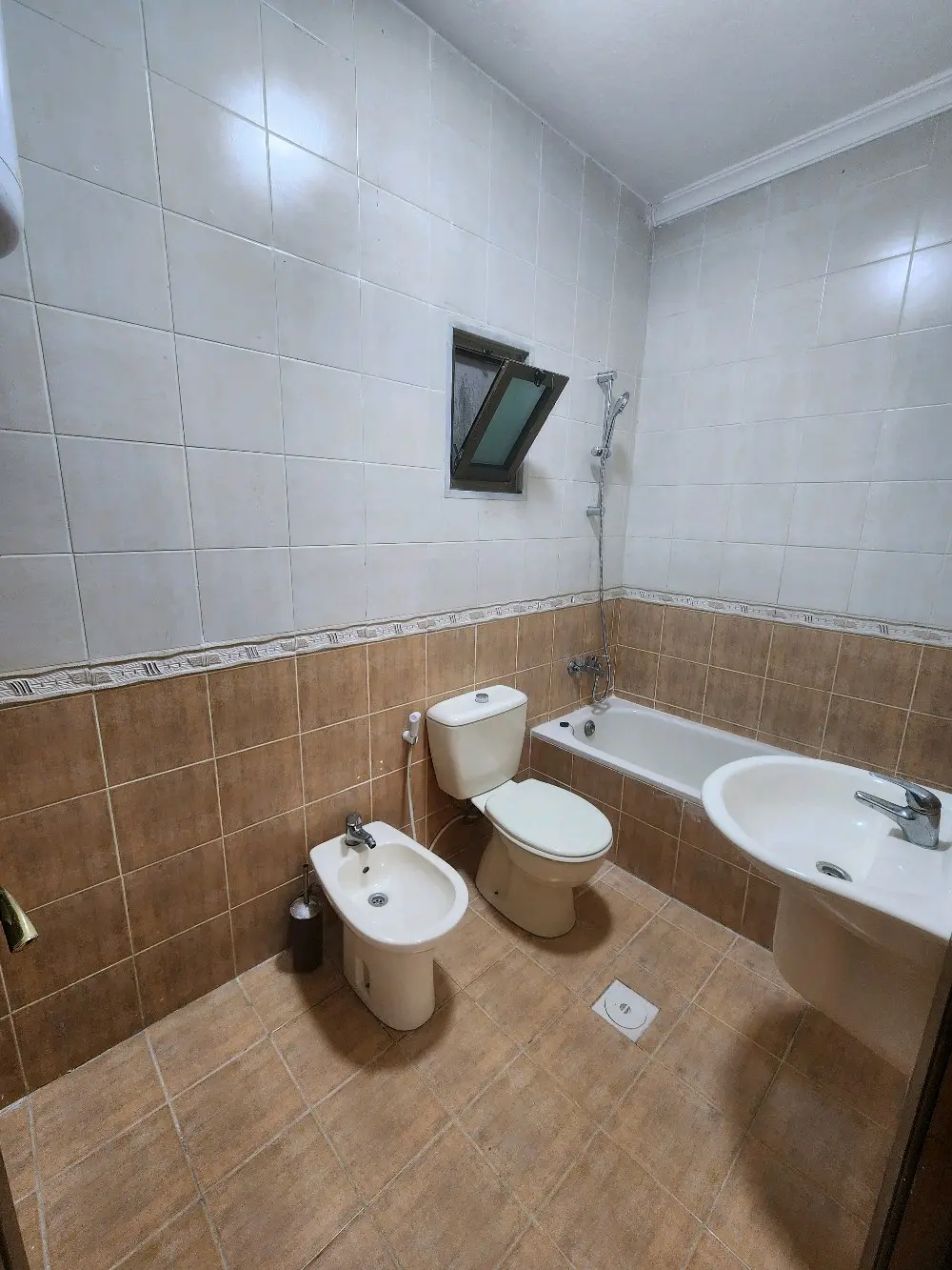 للإيجار من المالك الجبيهه 3 نوم طابق أول