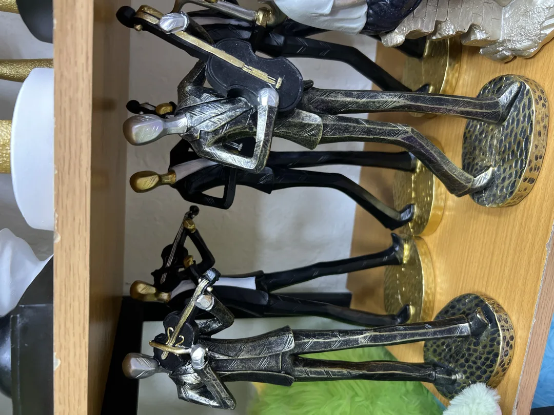 تشكيلة واسعة من تحف الرزن اسعار جيدة وقطع مميزة يوجد اكثر من ٣٠ موديل