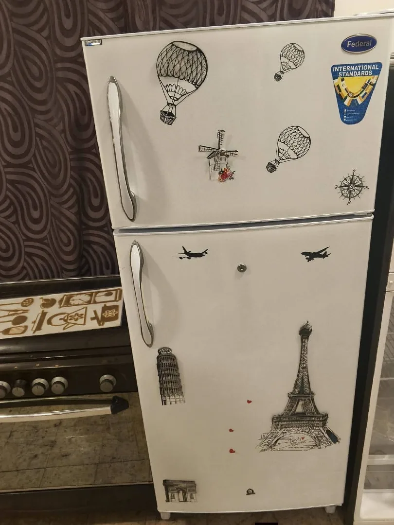 يوجد لدينا ثلاجات بحالة ممتازه