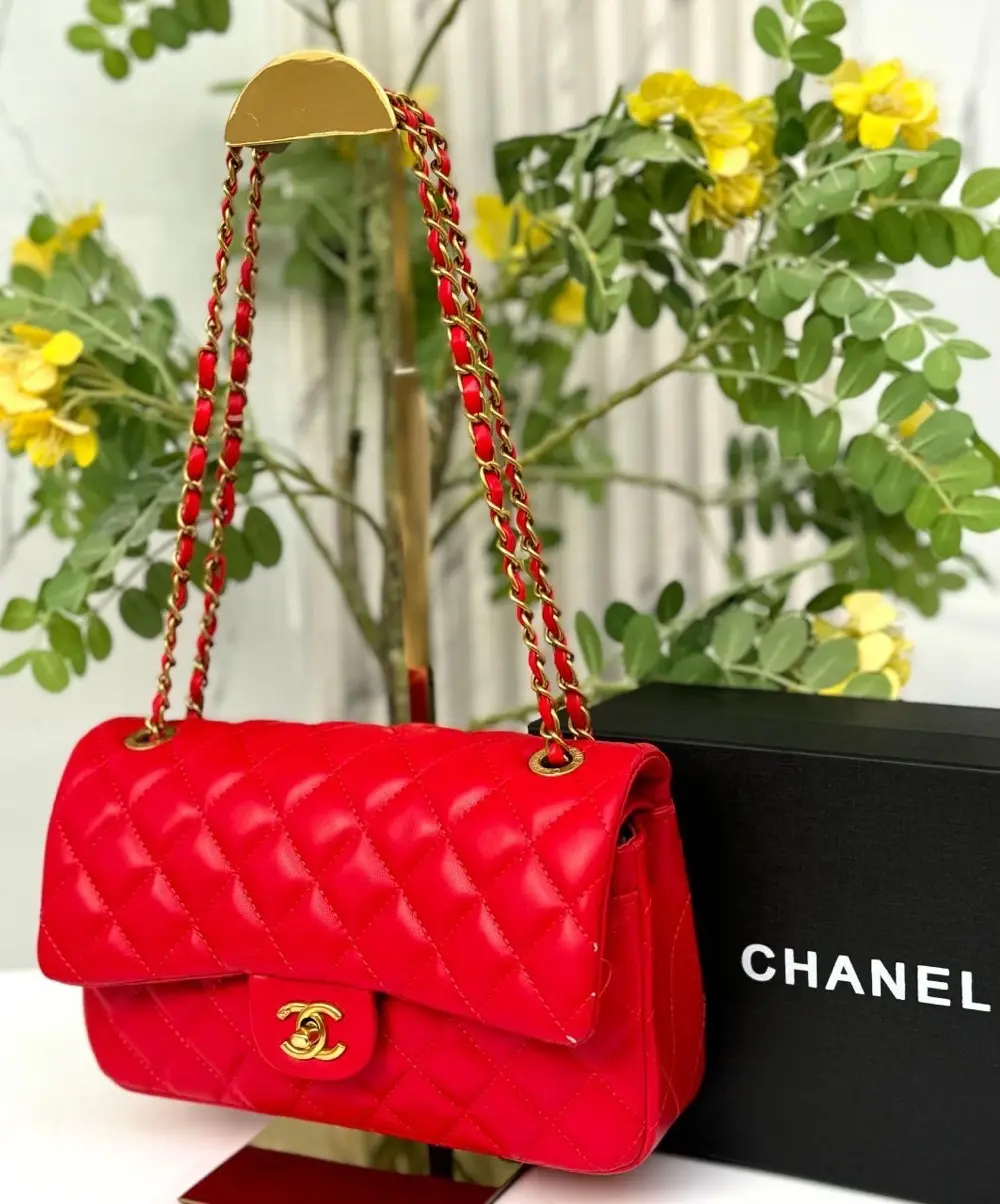 شناتي شانيل وديور كوبي ماستر