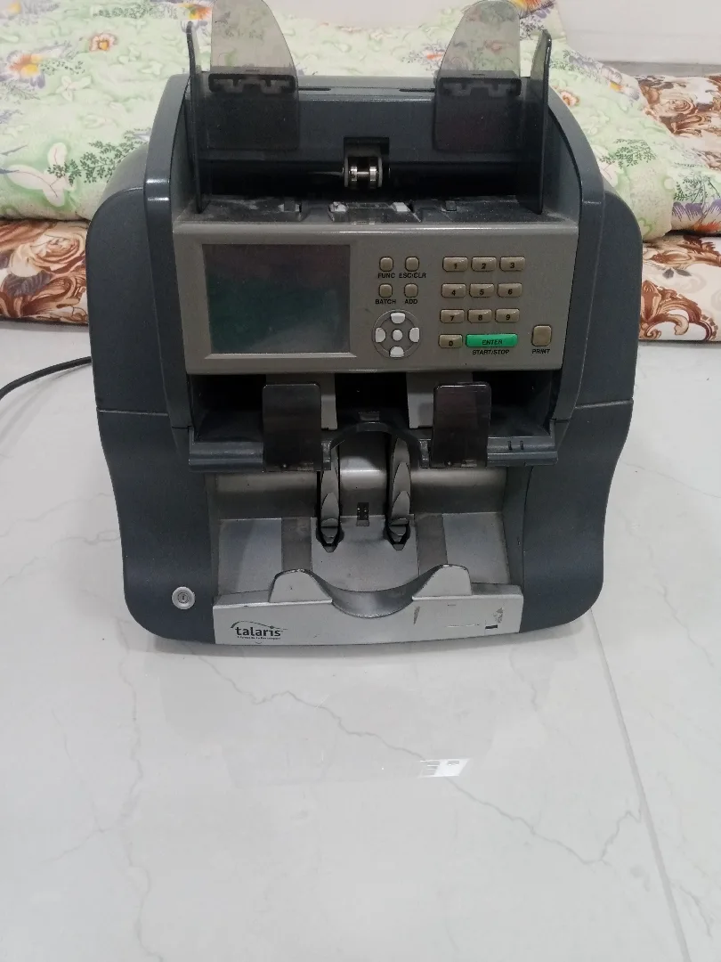 ماكينة عد فلوس بحاجه للتنظيف وتحديث للبيع