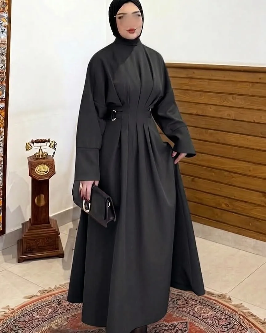 فستان باربي السعر 17دينار سايزات 38ل44  من وزن 50ل90كغTE ع ١ /ق ر ش ك توصيل ٣ ال