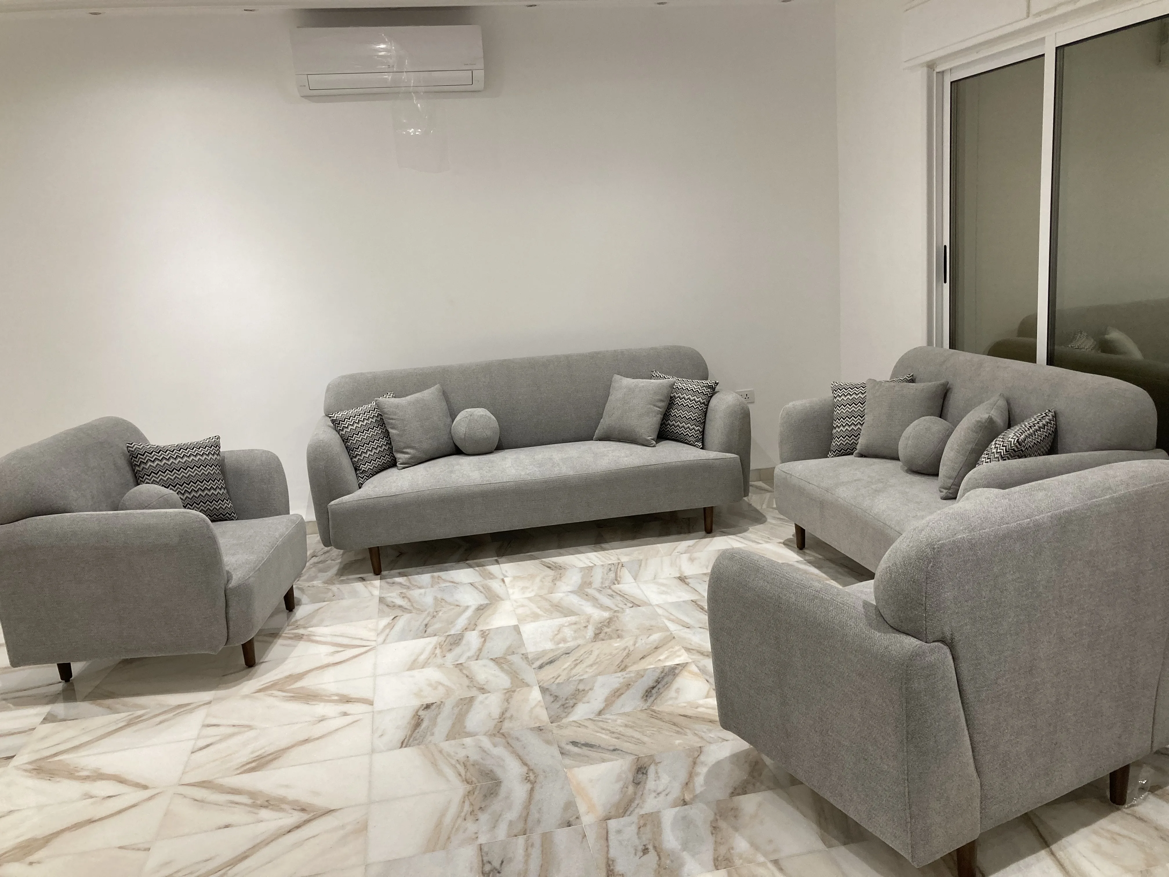 تنجيد و تفصيل اطقم كنب بأفضل الاسعار و اعلى جودة