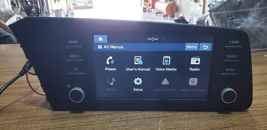 شاشة هيونداي افانتي اصليه من موديل 2021 ل 2025