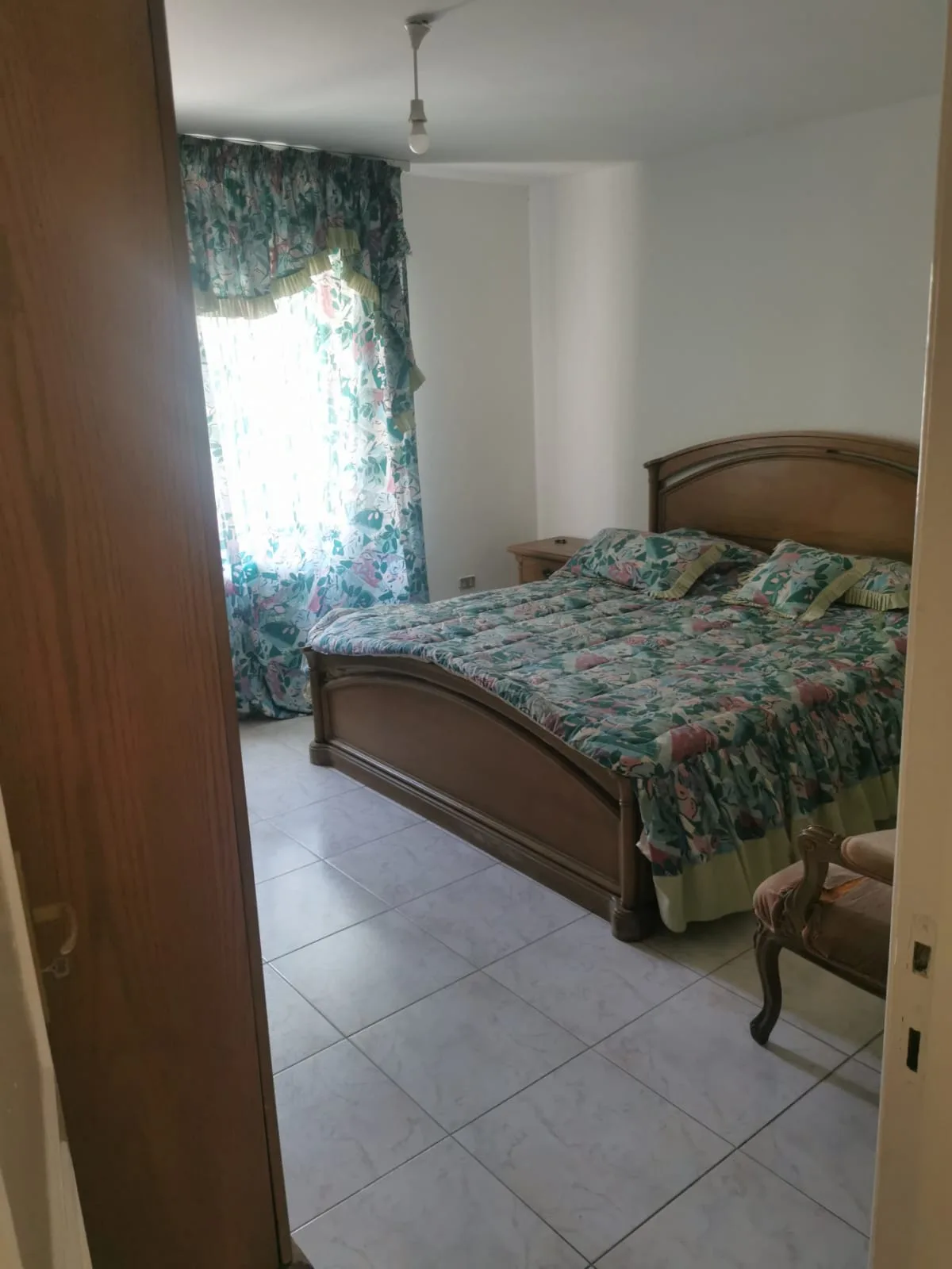 شقه فارغه للبيع