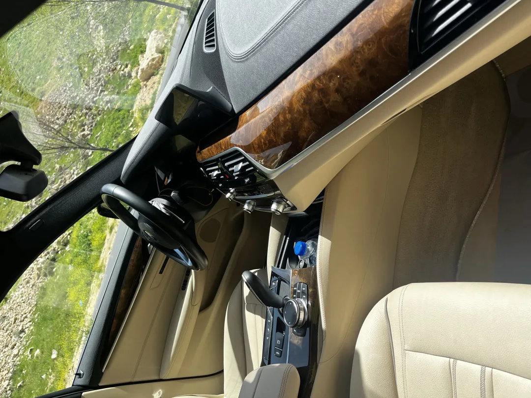 للبيع Bmw530e 2020