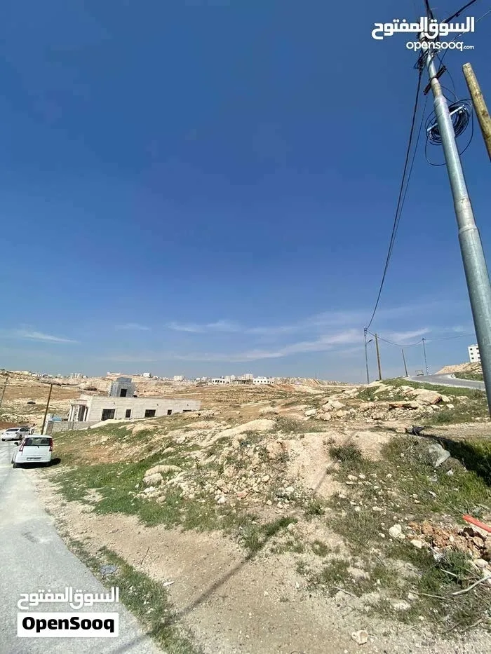 قطعة أرض نص دونم (500 متر) للبيع في منطقة راقية وهادية جداً بأبو علندا