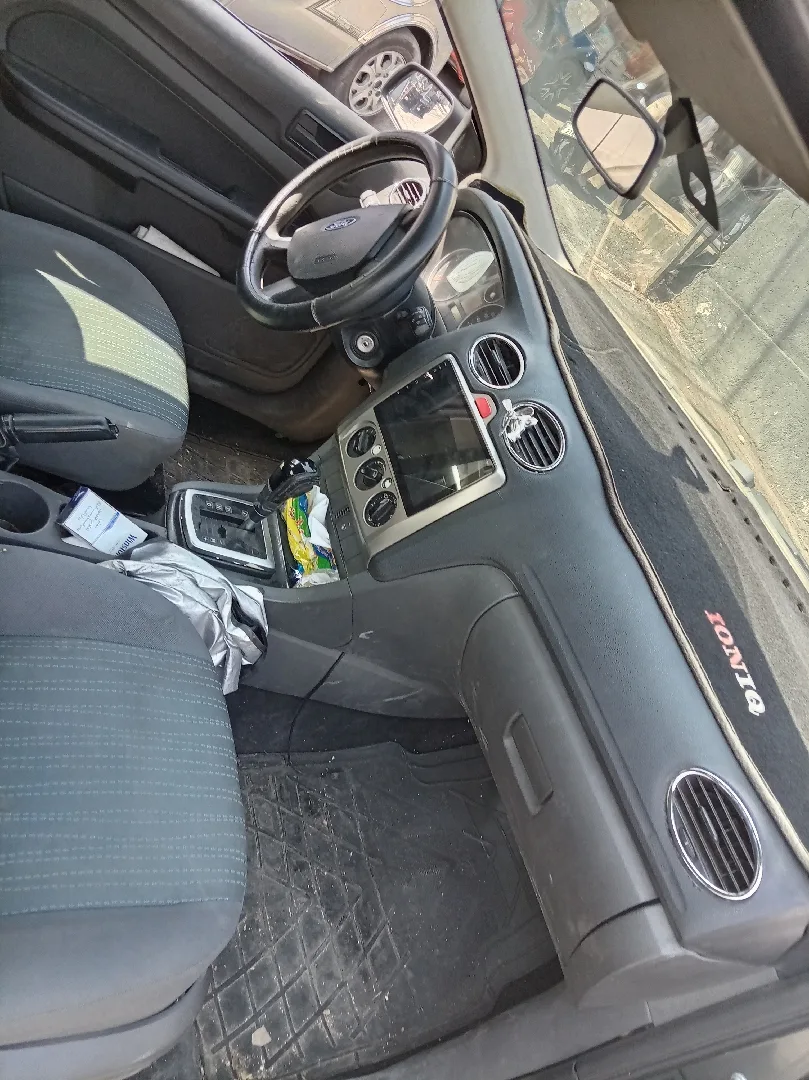 فورد فوكس للبيع او البدل