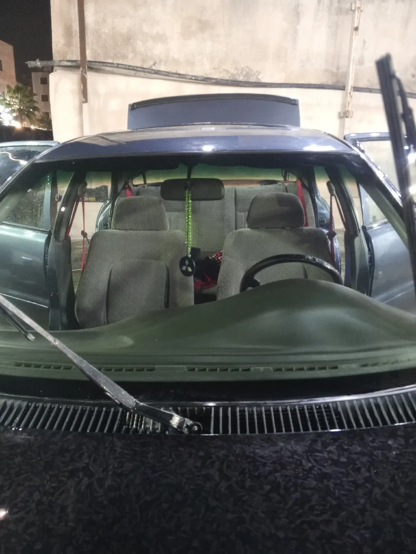 متسوبيشي لانسر 1993