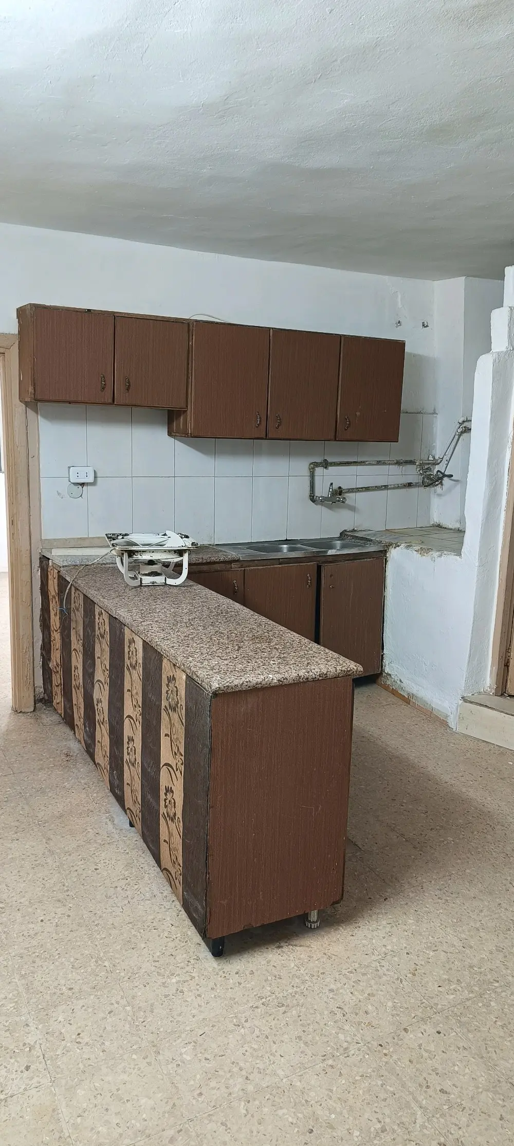 شقة للايجار / الهاشمي الشمالي