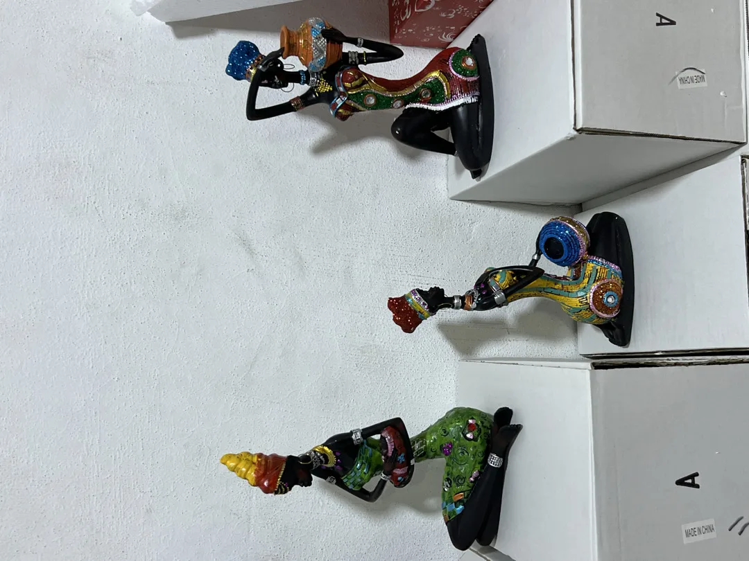 تشكيلة واسعة من تحف الرزن اسعار جيدة وقطع مميزة يوجد اكثر من ٣٠ موديل