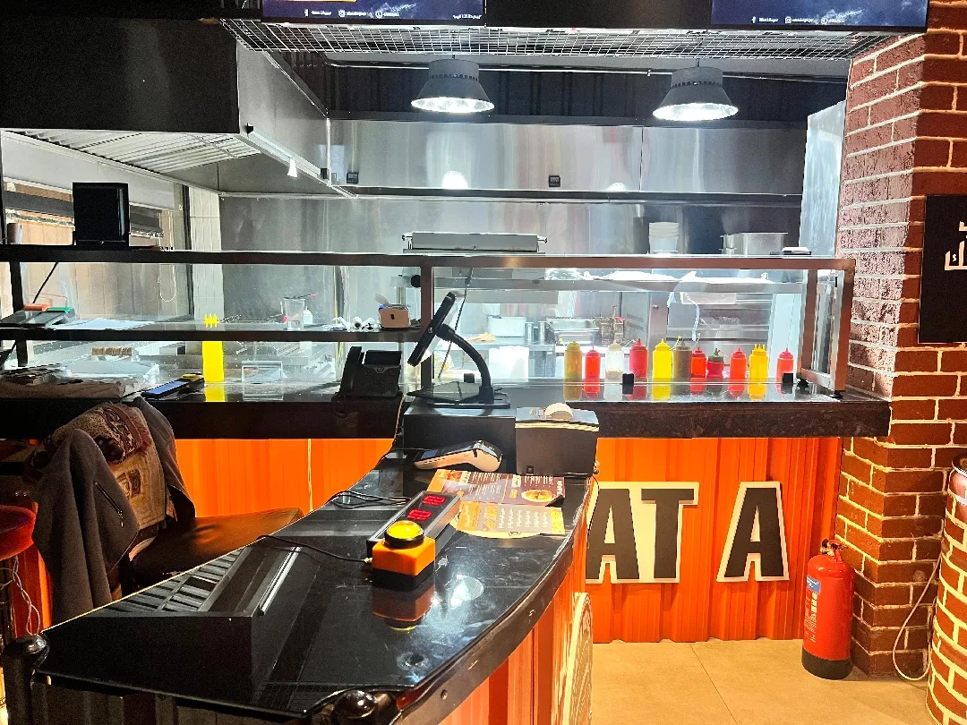 مطعم للبيع فيه شفابدران موقع مميز استراتيجي