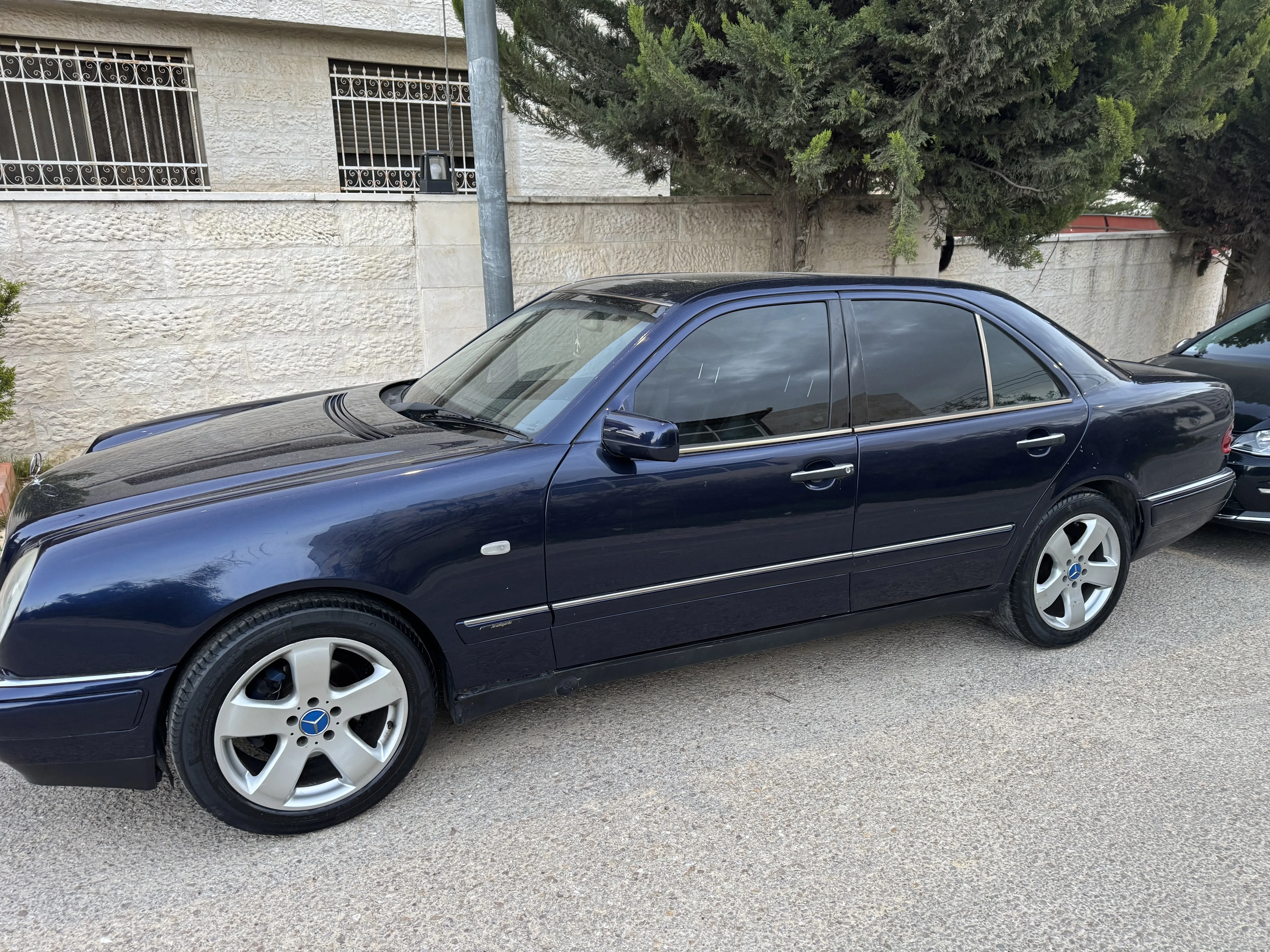 مرسيدس قرش و نص 1999