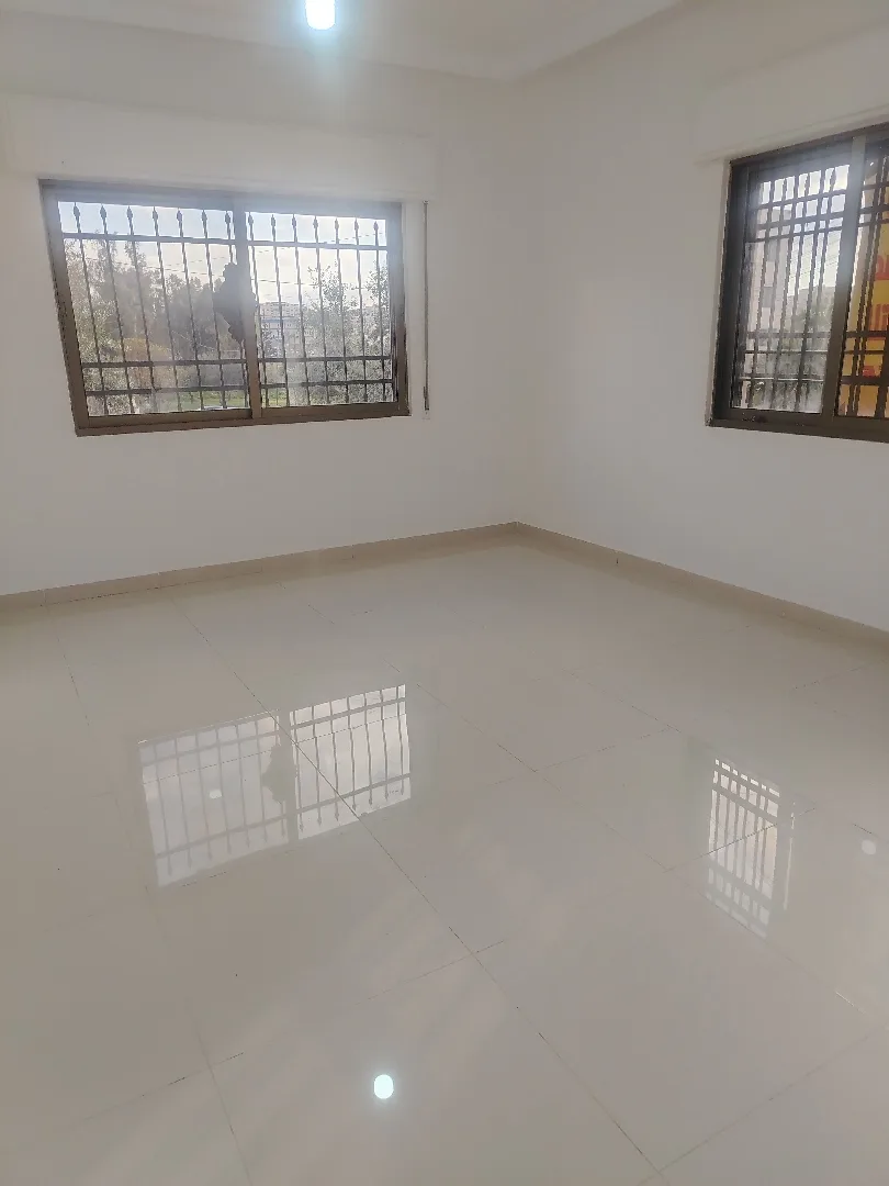 شقة أرضية للبيع